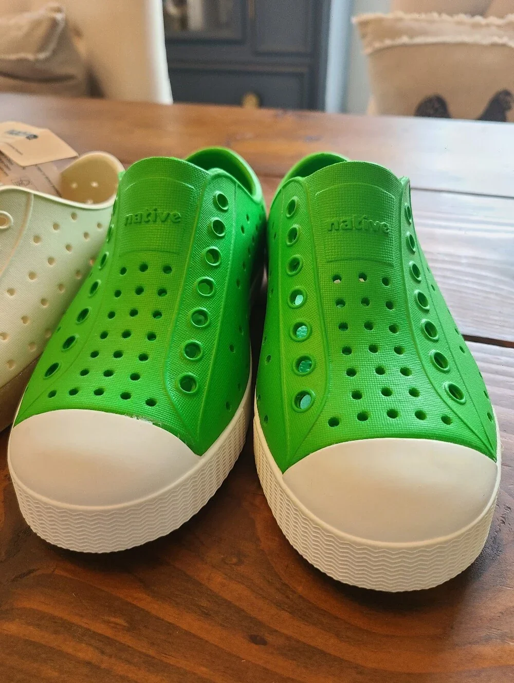 Native Kids' Jefferson Slip-On Shoes - Green/White and Cream/Gold - C12